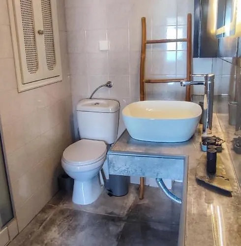 Shades * Skiathos Town