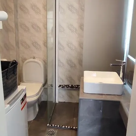Shades Apartament *